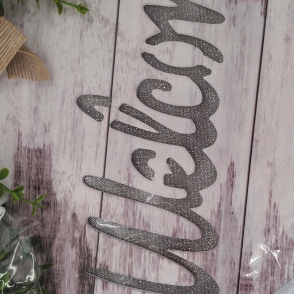 Welcome Sign - Picture 3 of 6